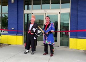 David Fee and Bello Nock cut the ribbon to open show